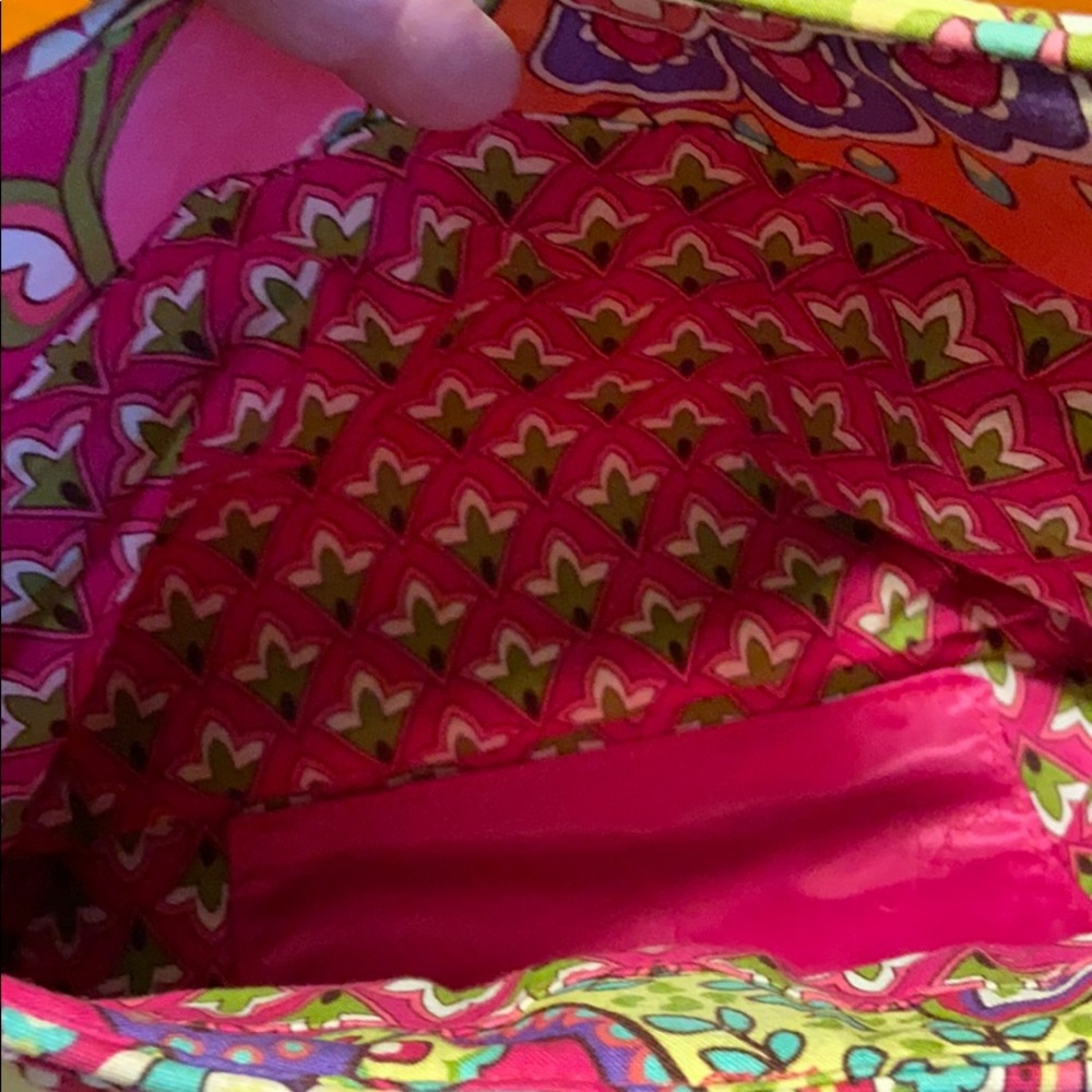 Vera Bradley pink floral shoulder bag . - Picture 5 of 5